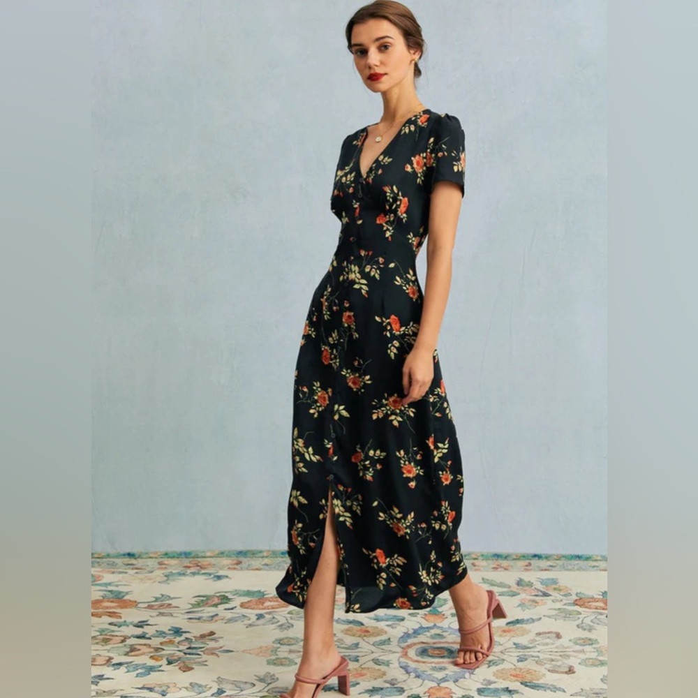 Rihoas Long Floral Dress size m
